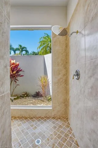 7984 Tiger Lily Dr, Naples, Florida 34113