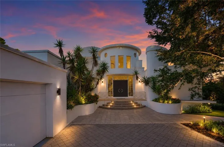 27281  Tennessee  ST, Bonita Springs, FL 34135