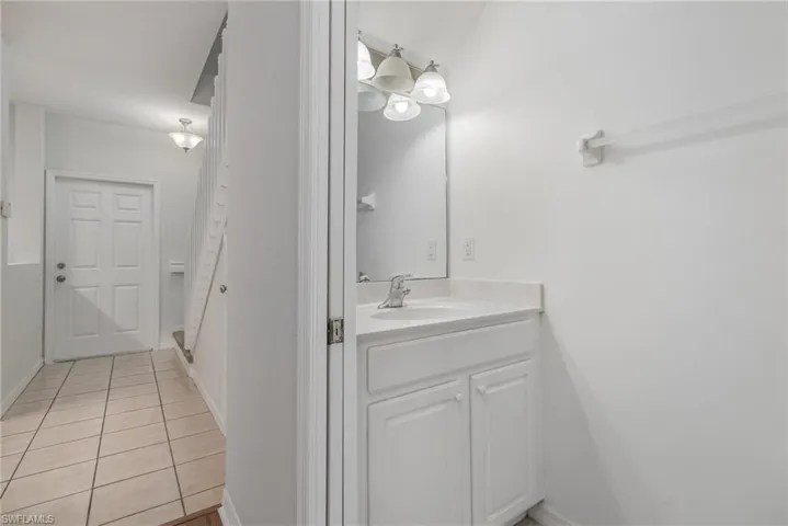 8273 Pacific Beach Dr, Fort Myers Fl 33966