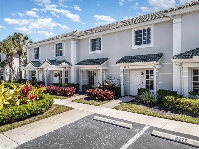 Tile roof, convenient  parking,