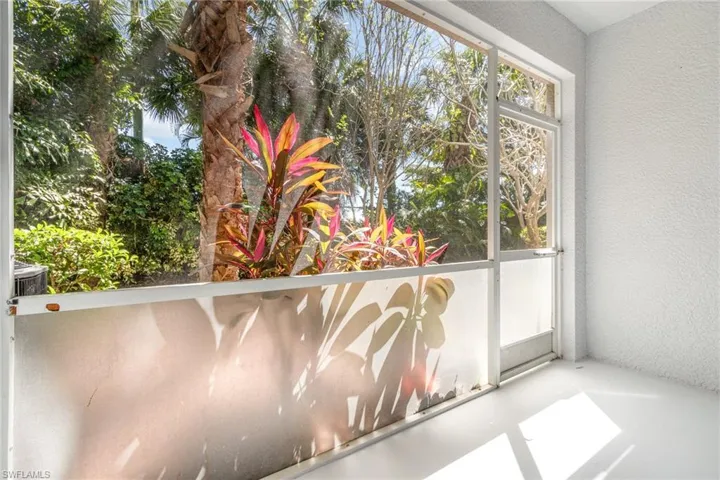8273 Pacific Beach Dr, Fort Myers Fl 33966