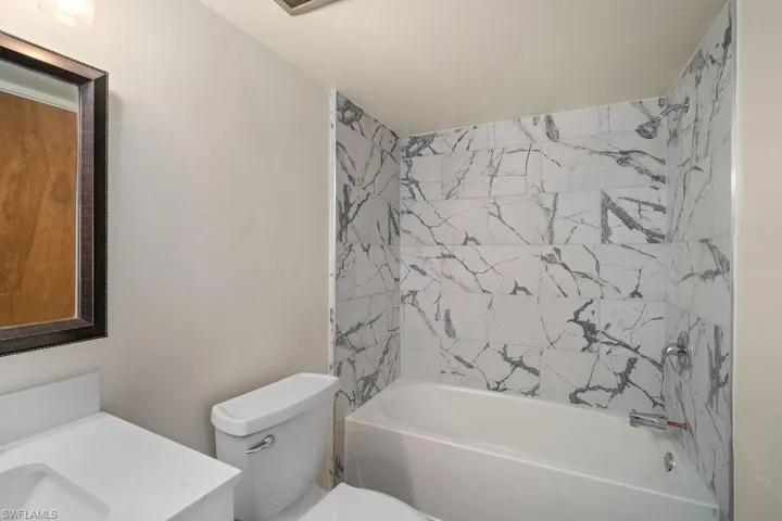 1849  Maravilla  AVE, Fort Myers, FL 33901