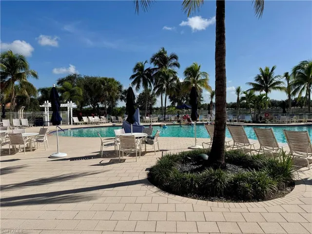 8647 Genova Ct, Naples, Florida 34114
