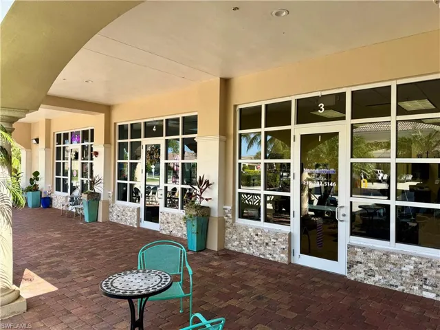 8647 Genova Ct, Naples, Florida 34114
