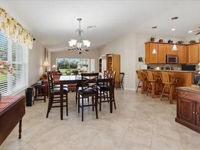 8647 Genova Ct, Naples, Florida 34114