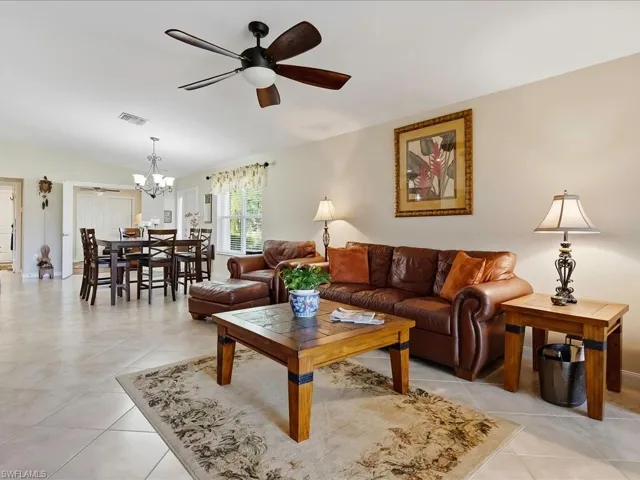 8647 Genova Ct, Naples, Florida 34114