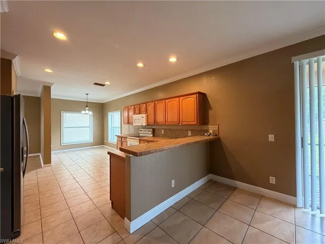8360 Silver Birch Way, Lehigh Acres, Florida 33971
