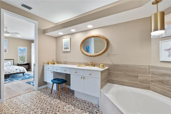 123 Barefoot Cir # 15, Bonita Springs Fl 34134