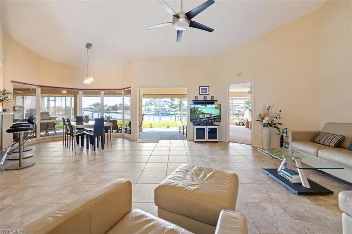 4406 Se 19th Ave, Cape Coral, Florida 33904