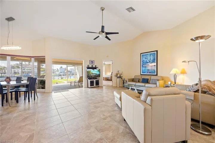 4406 Se 19th Ave, Cape Coral, Florida 33904
