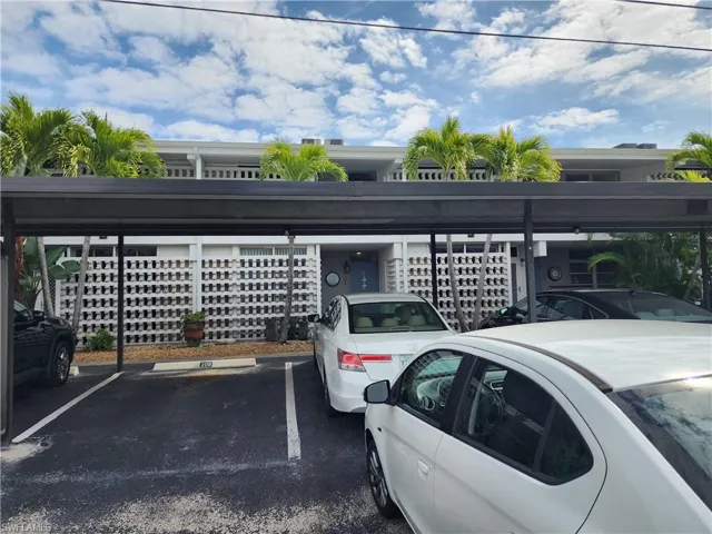 330 Tudor DR # 106, CAPE CORAL FL 33904