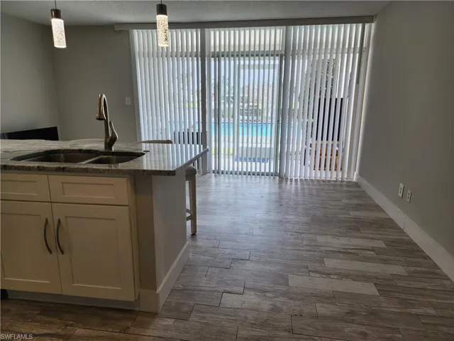 330 Tudor DR # 106, CAPE CORAL FL 33904