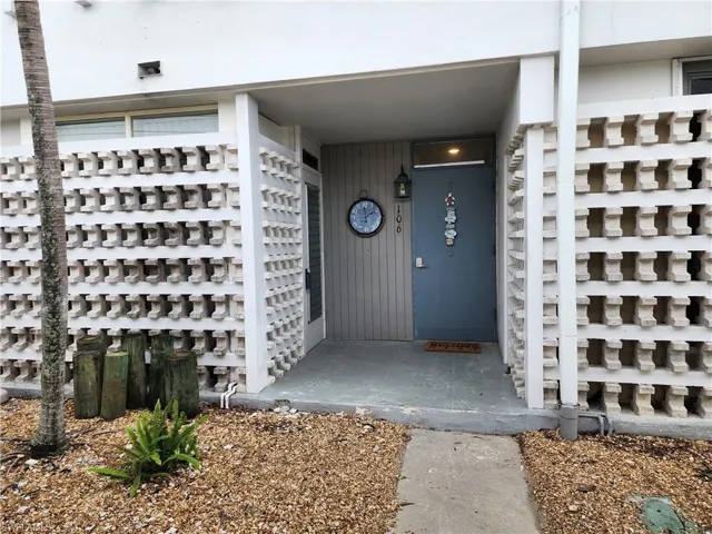 330 Tudor DR # 106, CAPE CORAL FL 33904