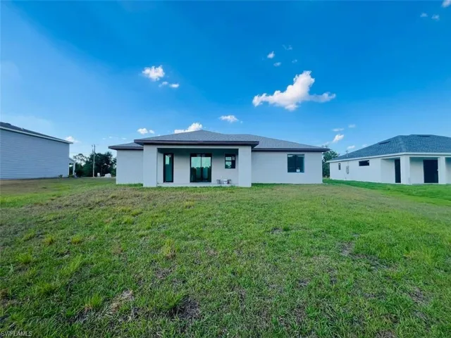 2815  23rd W ST, Lehigh Acres, FL 33971
