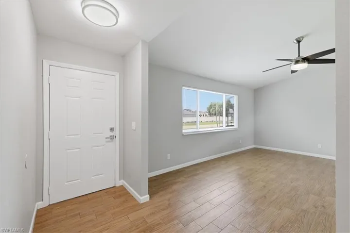 3432 Sw 14th Pl, Cape Coral, Florida 33914