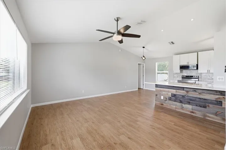3432 Sw 14th Pl, Cape Coral, Florida 33914