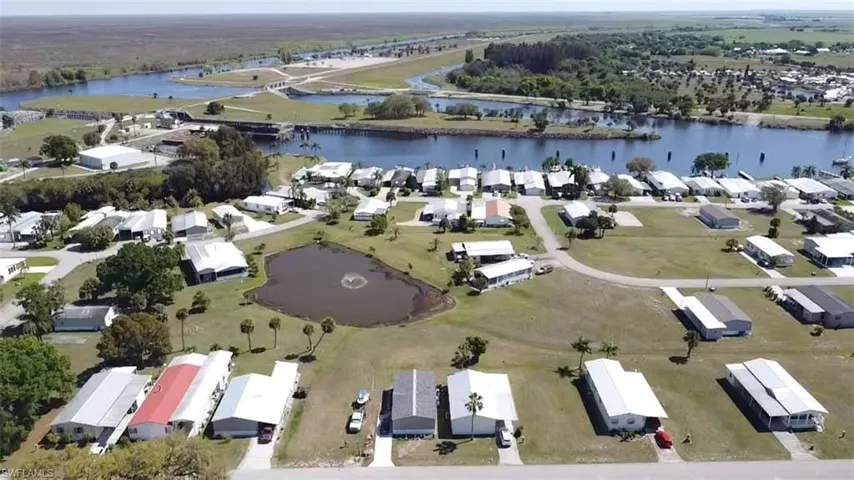 814  Big Branch NW LN, Moore Haven, FL 33471