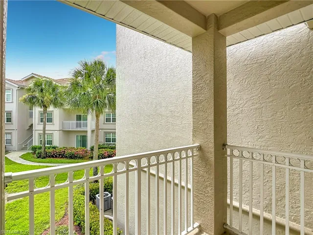15625 Ocean Walk Cir 206, Fort Myers, Florida 33908