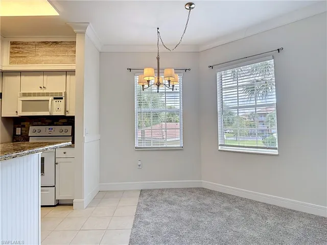 Natural lighting in the dining area