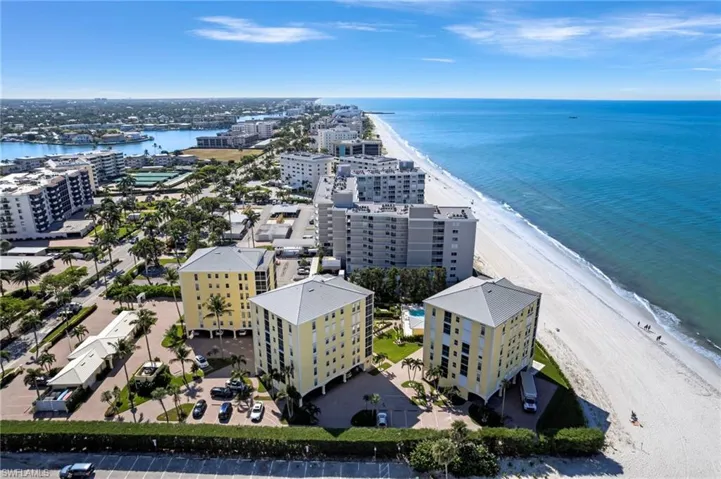 3483  Gulf Shore N BLVD, Naples, FL 34103