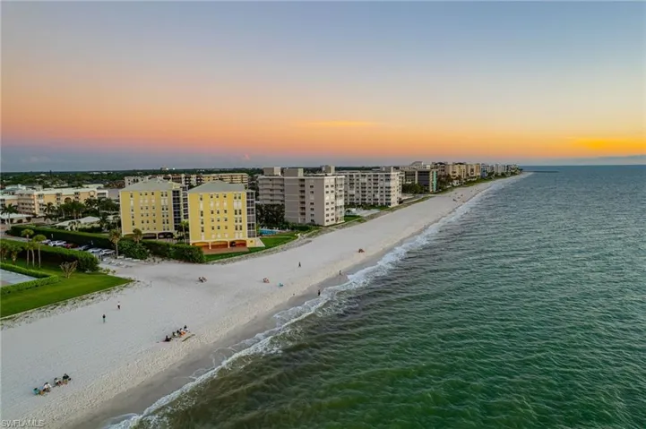 3483  Gulf Shore N BLVD, Naples, FL 34103