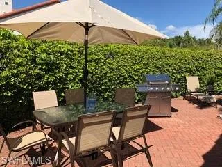 5950  Almaden  DR, Naples, FL 34119