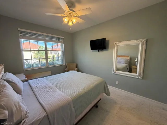 5950  Almaden  DR, Naples, FL 34119