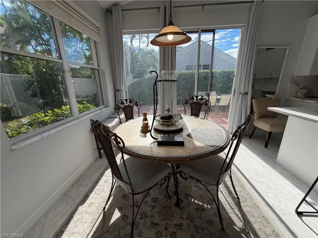5950  Almaden  DR, Naples, FL 34119