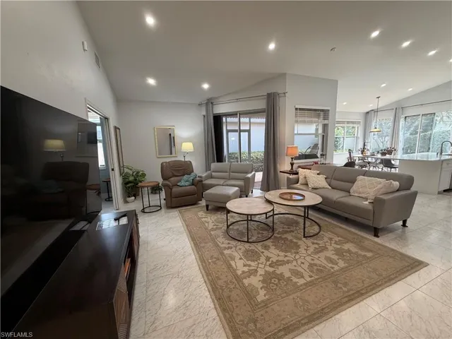 5950  Almaden  DR, Naples, FL 34119