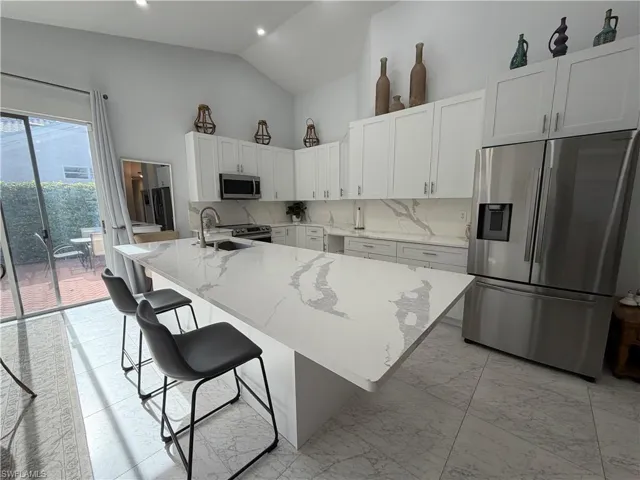 5950  Almaden  DR, Naples, FL 34119