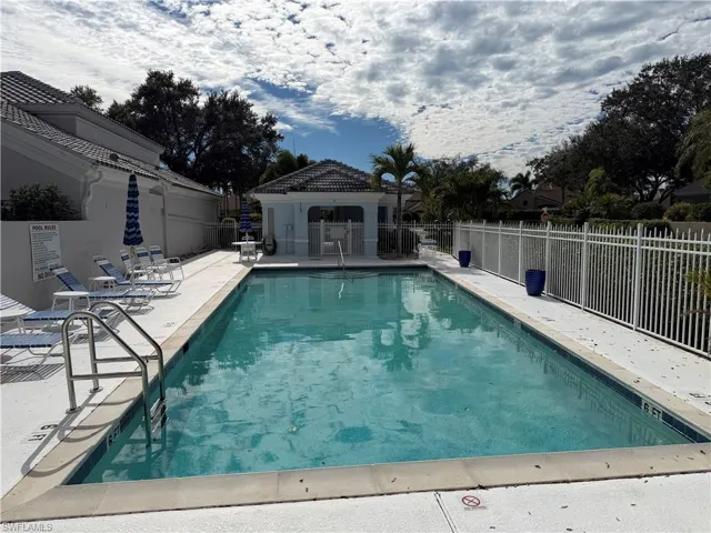 5950  Almaden  DR, Naples, FL 34119