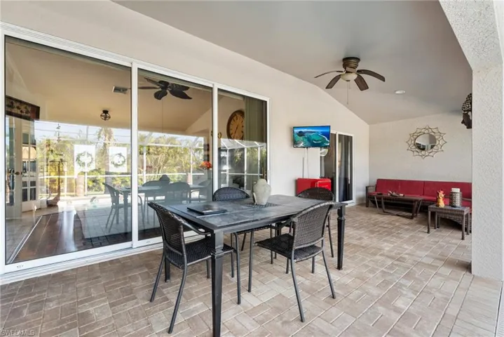 125 Sw 22nd Ter, Cape Coral Fl 33991