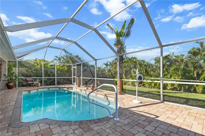 125 Sw 22nd Ter, Cape Coral Fl 33991