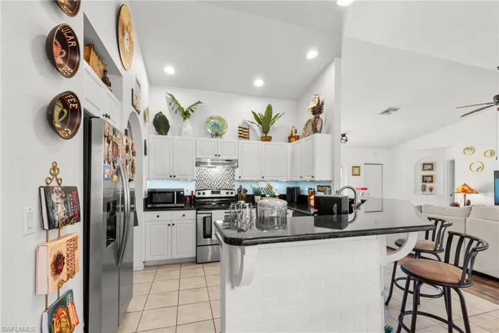 125 Sw 22nd Ter, Cape Coral Fl 33991