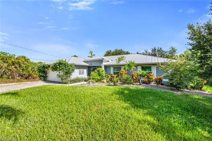 3525 35th Ave Ne, Naples, Florida 34120