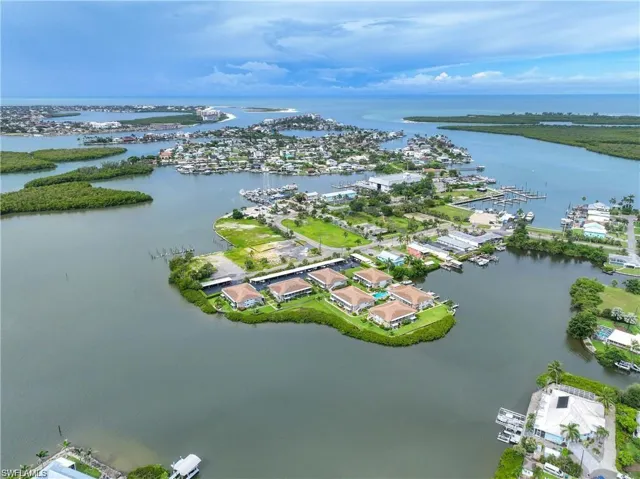 330 Kon Tiki Dr C7, Naples, Florida 34113
