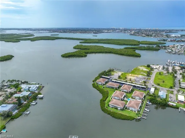 330 Kon Tiki Dr C7, Naples, Florida 34113