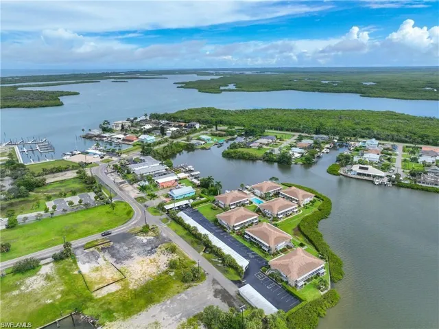 330 Kon Tiki Dr C7, Naples, Florida 34113