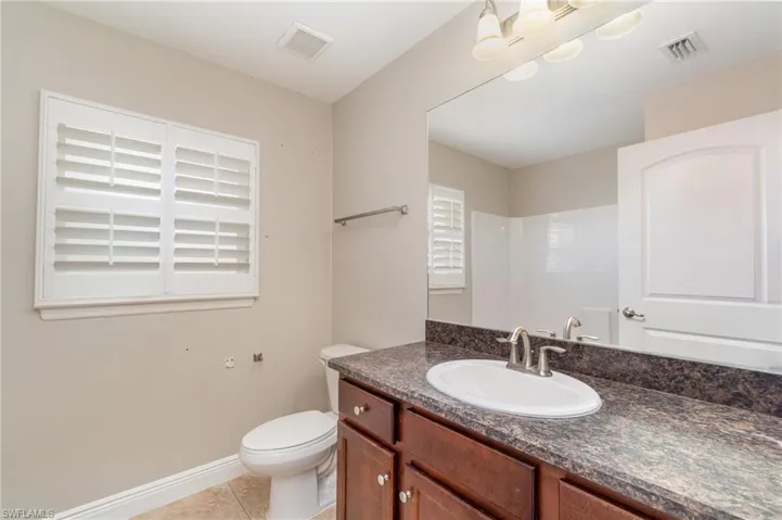 3423 NE 12th AVE, CAPE CORAL FL 33909