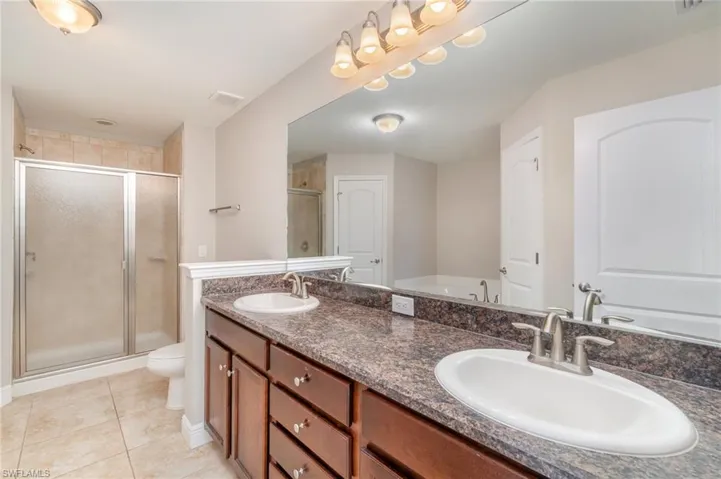 3423 NE 12th AVE, CAPE CORAL FL 33909
