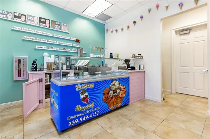 VillageWalk Ice Cream Shoppe