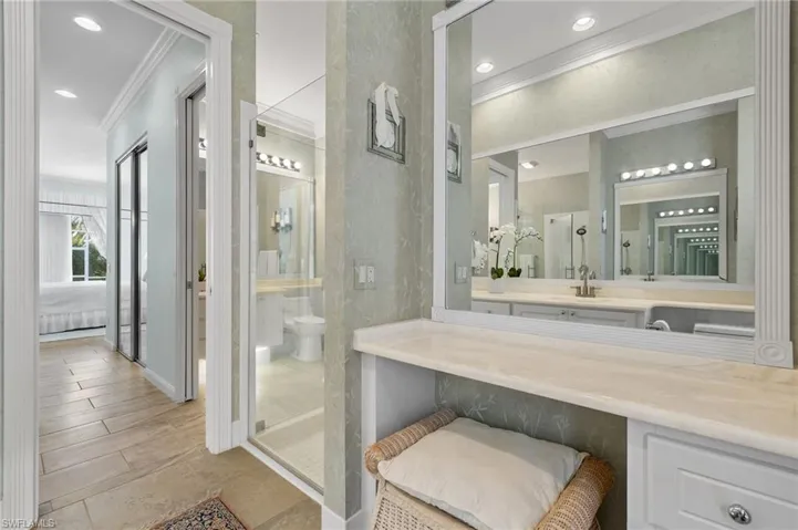 Owner's Suite Her Bath Make Up Area