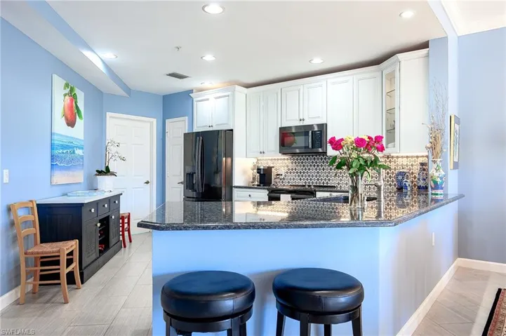 3059  Horizon  LN, Naples, FL 34109