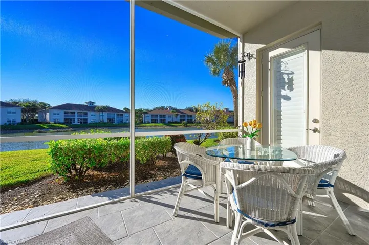 3059  Horizon  LN, Naples, FL 34109