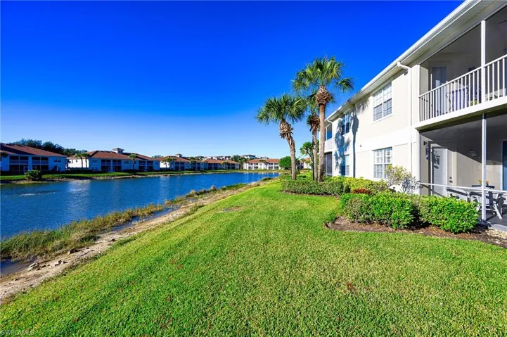 3059  Horizon  LN, Naples, FL 34109