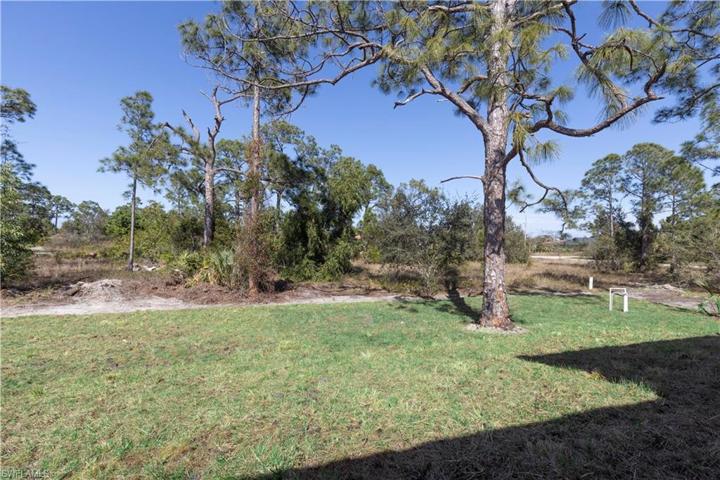 3502  14th W ST, Lehigh Acres, FL 33971