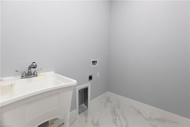 3502  14th W ST, Lehigh Acres, FL 33971