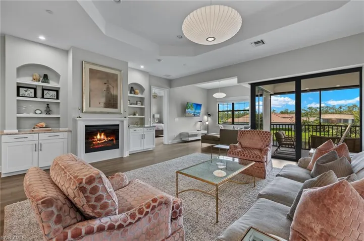 9645  MONTELANICO  LOOP, Naples, FL 34119
