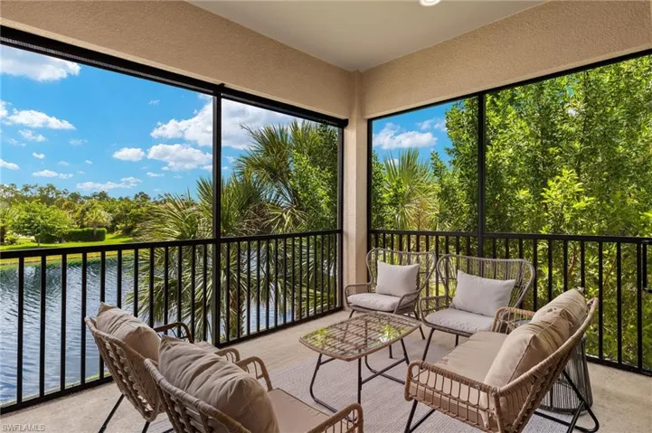 9645  MONTELANICO  LOOP, Naples, FL 34119