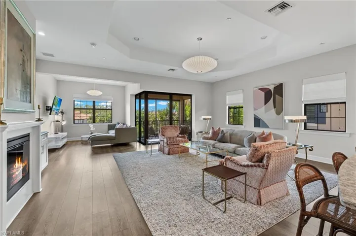 9645  MONTELANICO  LOOP, Naples, FL 34119